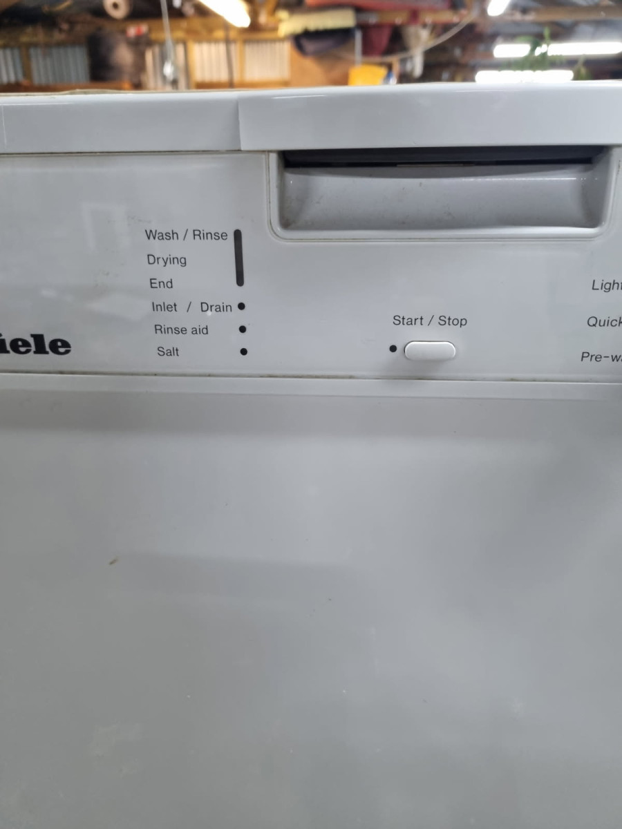 Miele Dishwasher Flashing Orange Light in Armidale